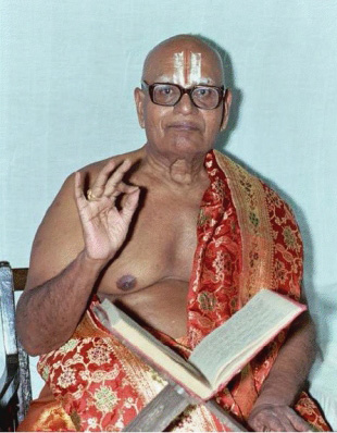 Sudarsanar Sri.U.Ve.Krishnaswamy Iyengar Swamy attains Acharyan Thiruvadi